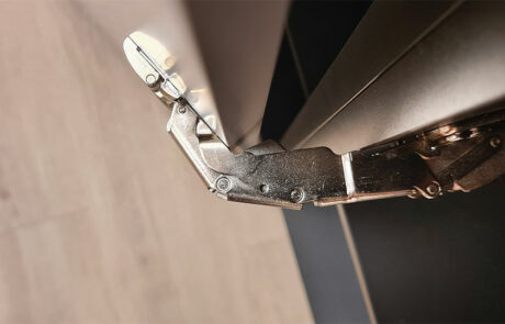 charnière 170 degrés vue du dessus